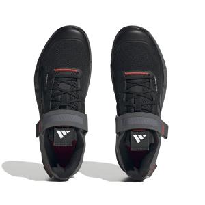 product/a/d/adidas_hp9931_3_footwear_photography_top_portrait_view_white-nw091625.jpg